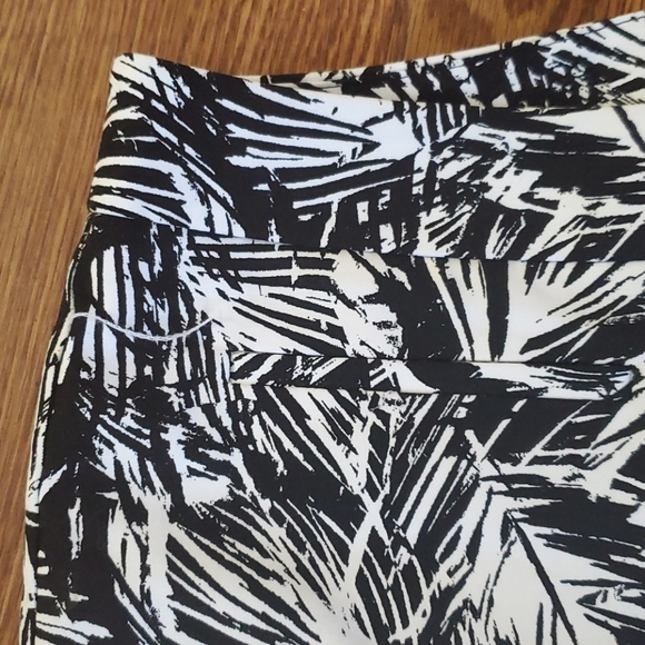 Apt 9 essentials capri pants Size 14 - Picture 4 of 8